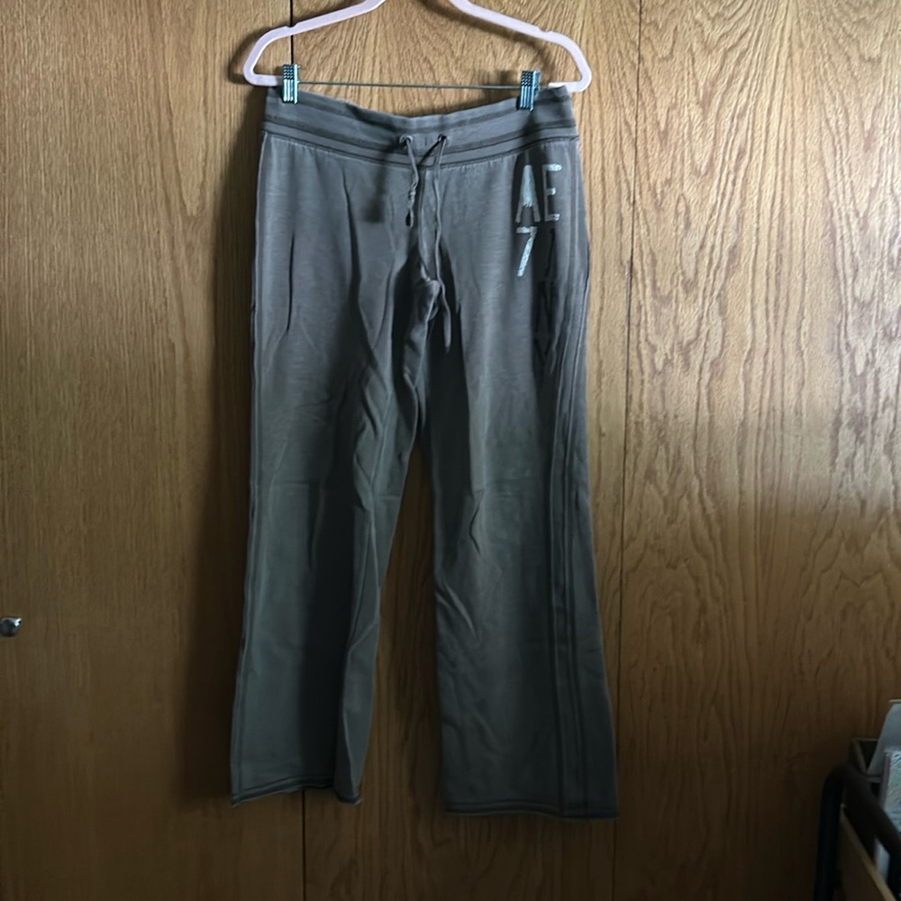 American Eagle sweat/lounge pants size medium
